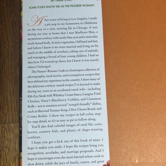 The Pioneer Woman Cooks: Recipes from an Accidental Country Girl Ree Drummond - Picture 3 of 5